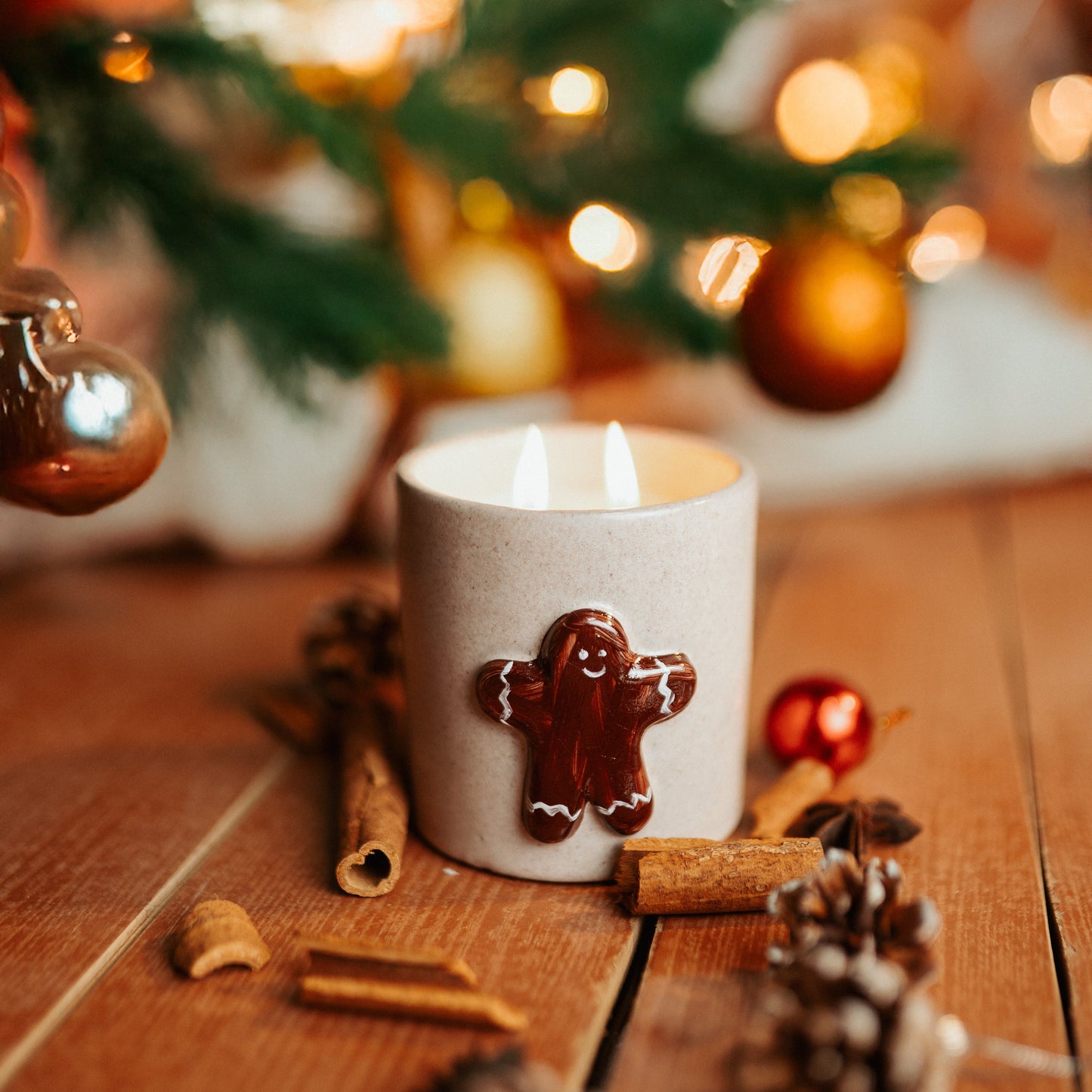 Cinnamon Noel Christmas Candle